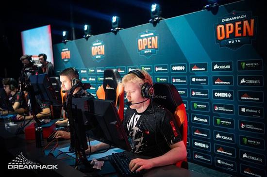 鸟巢见证KPL年度总决赛荣耀时刻